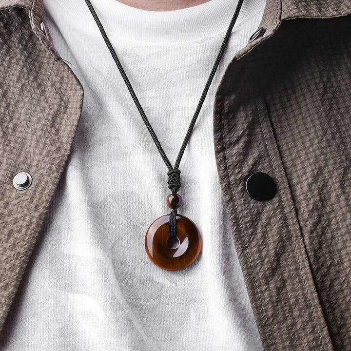 Collana con ciondolo moneta portafortuna Buddha Stones, cristallo curativo e pietre preziose