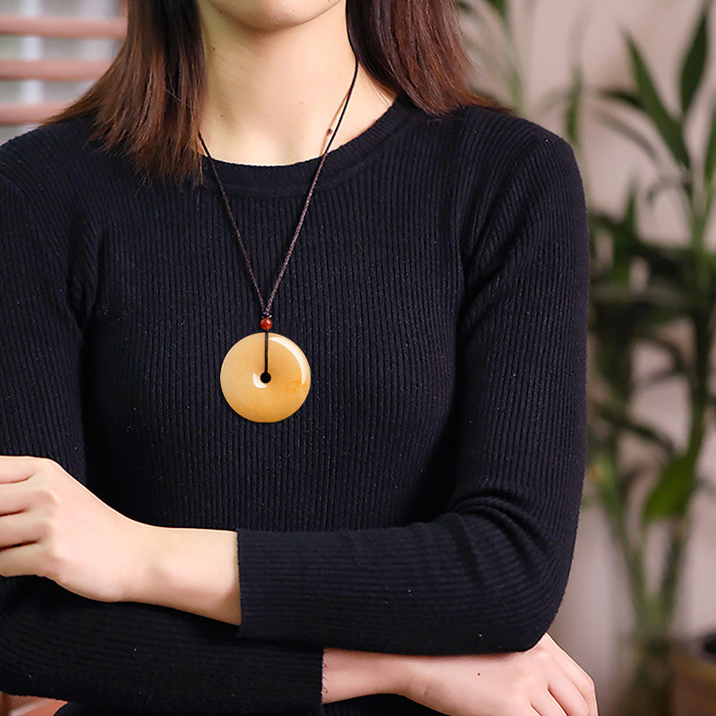 Collana con ciondolo Buddha Stones Round, giada di seta dorata, fibbia della pace e ricchezza