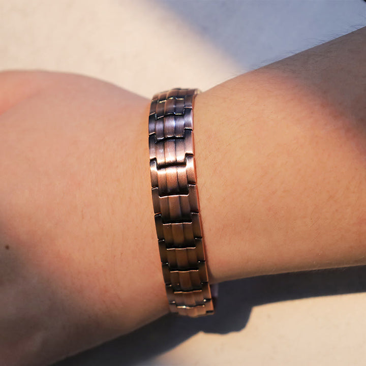 Bracciale rigido magnetico vintage in rame massiccio