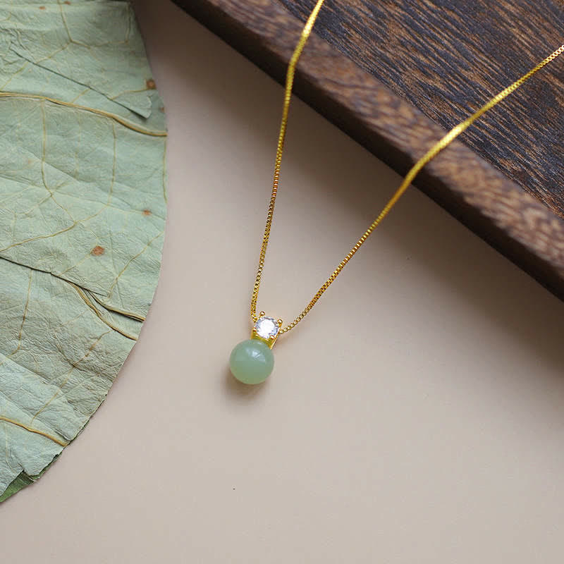 Collana con ciondolo a catena con perline portafortuna in giada Buddha Stones
