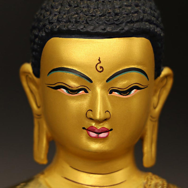 Statua di Buddha Shakyamuni Buddha della medicina Compassione in rame placcato oro Decorazione