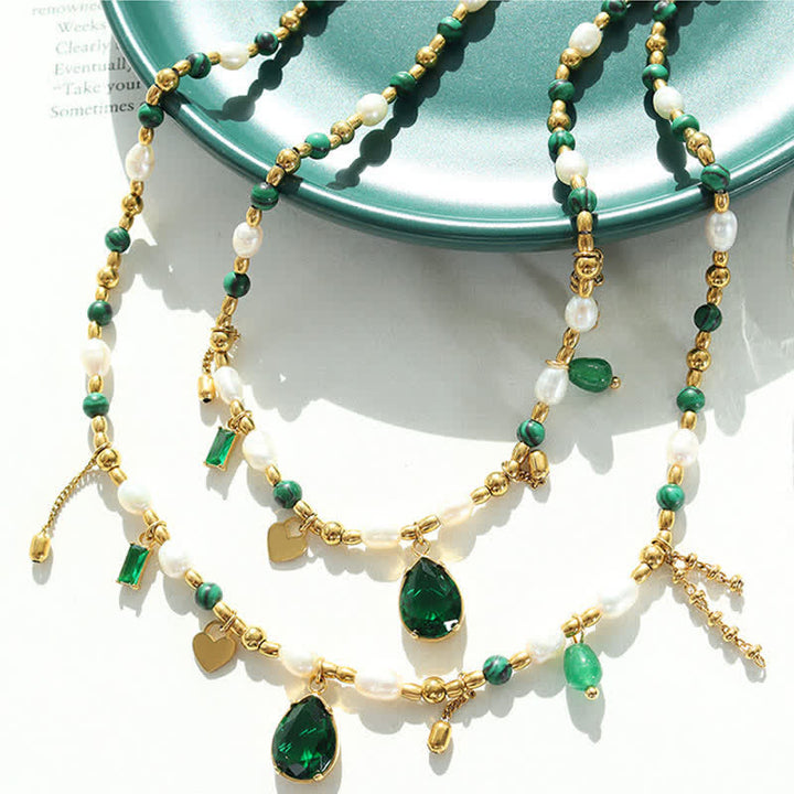 Collana con ciondolo in perle e zirconi turchese calmo