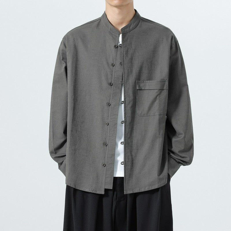 Buddha Stones Camicia da uomo a maniche lunghe, stile Tang minimalista autunnale, con colletto alla coreana e tasca applicata, tinta unita. - Grigio tenue - US/UK/AU46, EU56 (5XL) - image 0