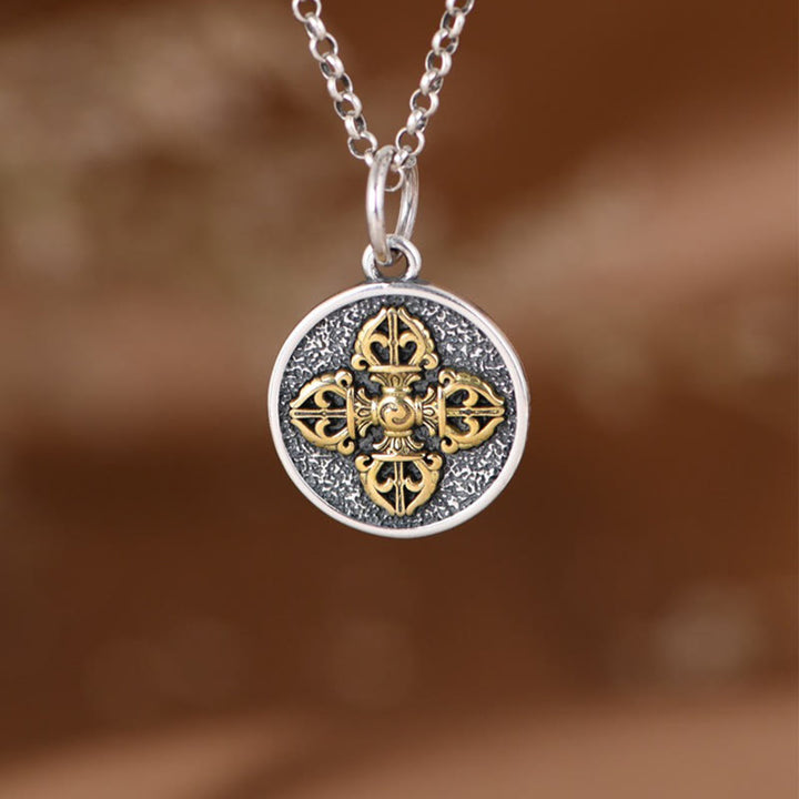 Collana con ciondolo a Buddha Stones in argento sterling 925 con doppio Dorje Vajra e benedizione