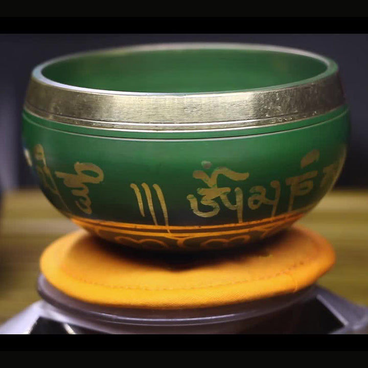 Buddha Stones Ciotola tibetana per la meditazione, realizzata a mano per la guarigione e la consapevolezza, set di ciotole tibetane per il supporto e la protezione - Verde - 3,74 pollici (9,5 CM) - image 5