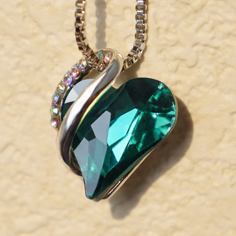 Collana con ciondolo con energia curativa, pietra portafortuna del cuore Buddha Stones d'amore