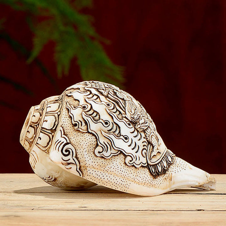 Decorazione di ricchezza di conchiglia di conchiglia di Avalokitesvara Buddha tibetano inciso a mano Shankha