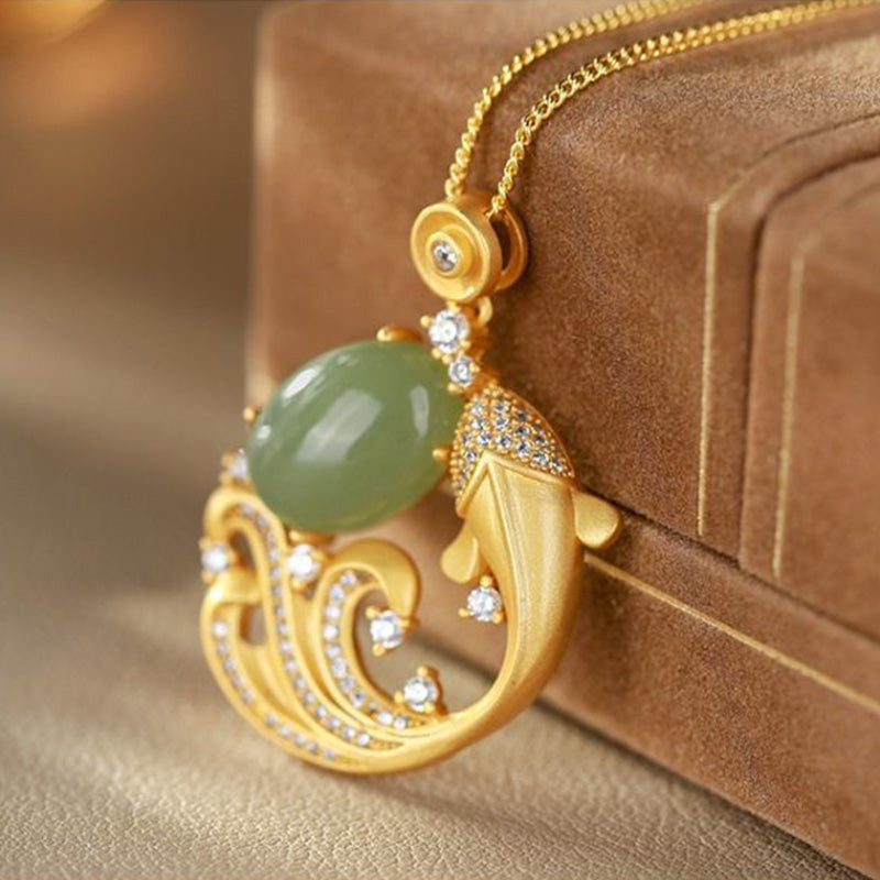 Collana con ciondolo calmante con pesce koi in giada ciano e Buddha Stones - image 5