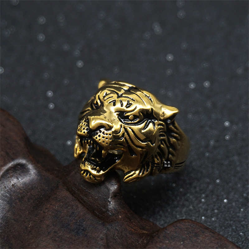 Anello da motociclista punk rock con testa di tigre in titanio e acciaio da uomo