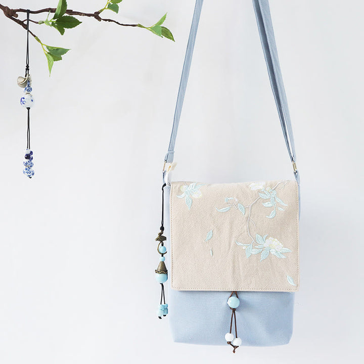 Borsa a tracolla in tela con fiori di prugna ricamati a mano , Buddha Stones, borsa a tracolla