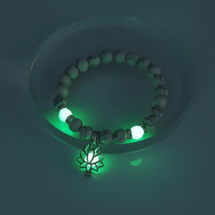 Braccialetto di protezione con perline luminose in pietra luminosa turchese tibetano Buddha Stones