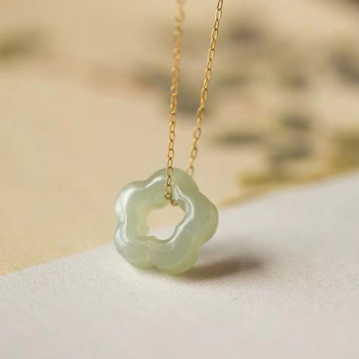 Collana con ciondolo con ciondolo floreale in giada ciano Buddha Stones , delicata giada Hetian