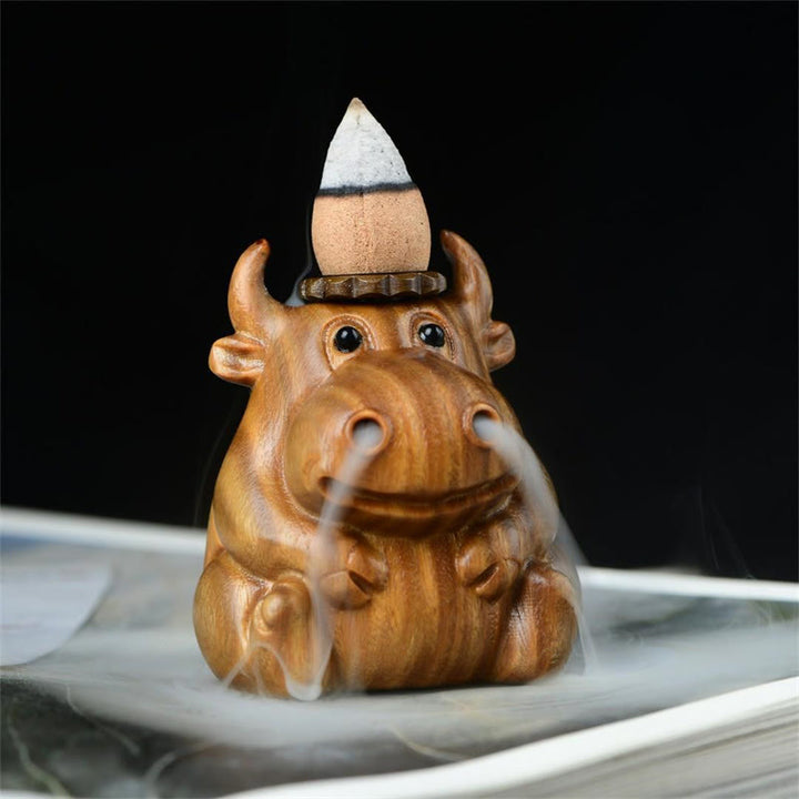 Buddha Stones Sandalo verde Carino modello vitello Meditazione Bruciatore di incenso a riflusso Decorazione