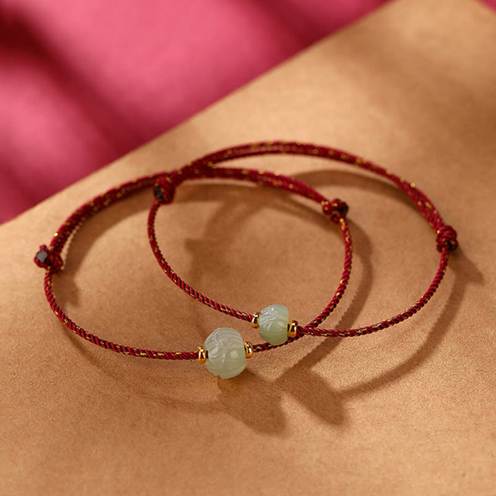 Bracciale Buddha Stones in argento sterling 925 placcato oro con giada Hetian e loto portafortuna in corda rossa