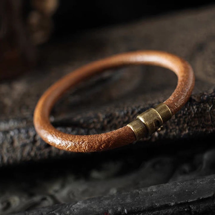 Braccialetto con fibbia magnetica in rame e pelle retrò Buddha Stones Luck Healing