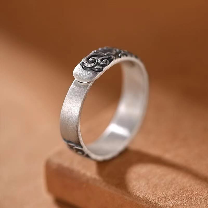 Anello portafortuna con motivo nuvole di buon auspicio vintage Buddha Stones