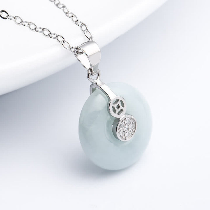 Collana con ciondolo portafortuna in giada con fibbia della pace in argento sterling 925 Buddha Stones