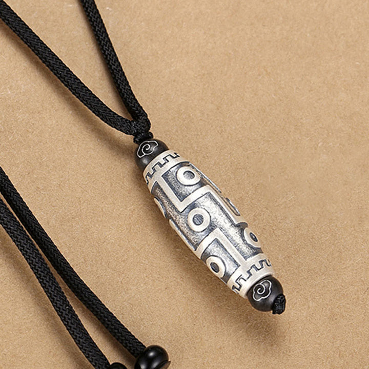 Buddha Stones Tibet Perline Dzi a nove occhi Modello Rame Nuvole di buon auspicio Collana con ciondolo di ricchezza