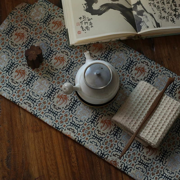Elegante sottobicchiere per tazza da tè con motivo broccato floreale