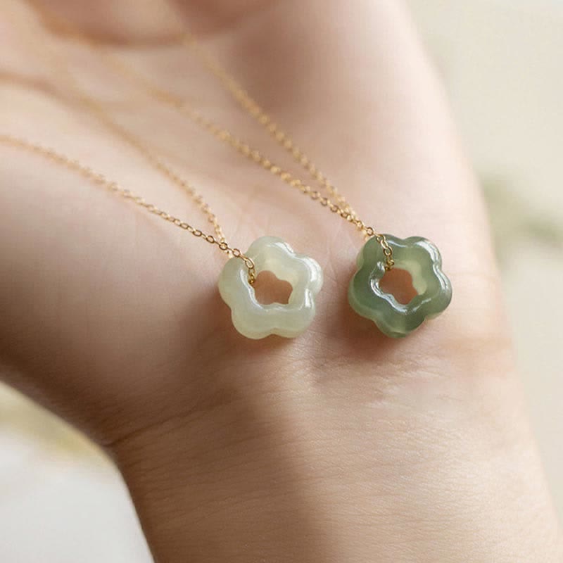 Collana con ciondolo con ciondolo floreale in giada ciano Buddha Stones , delicata giada Hetian