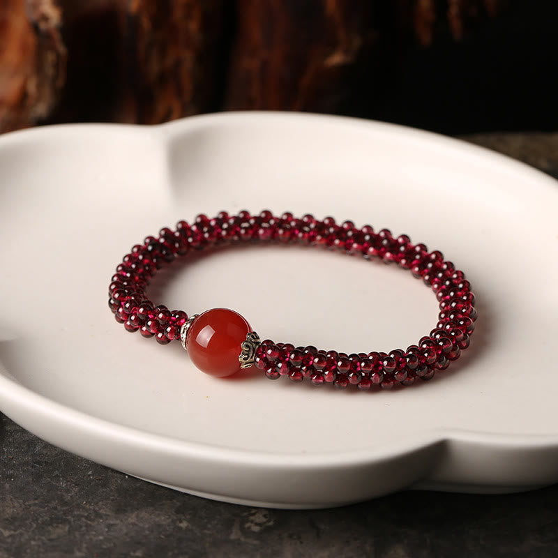 Braccialetto di protezione con perline di agata rossa, cristallo rosa e granato naturale Buddha Stones