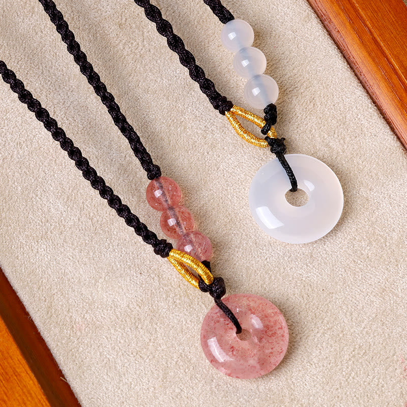 Buddha Stones Quarzo fragola Calcedonio Fibbia della pace Collana pendente curativa