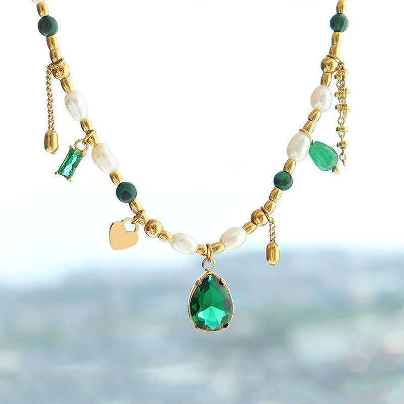 Collana con ciondolo in perle e zirconi turchese calmo