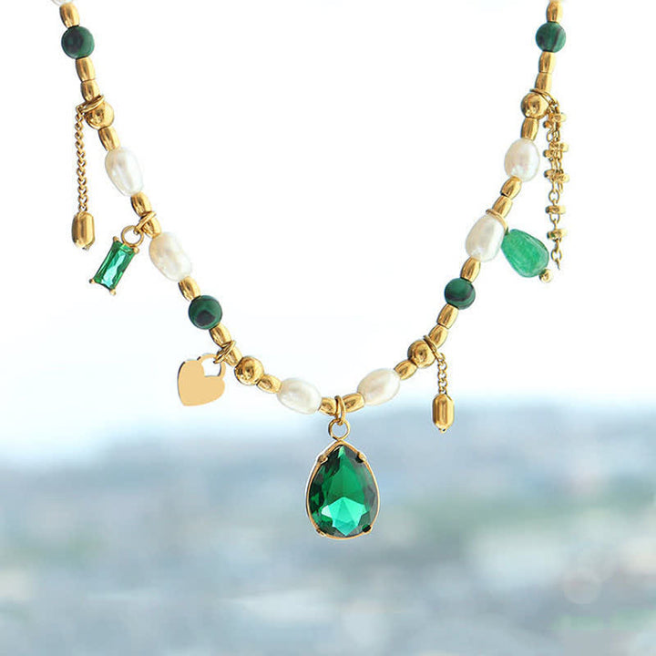 Collana con ciondolo in perle e zirconi turchese calmo