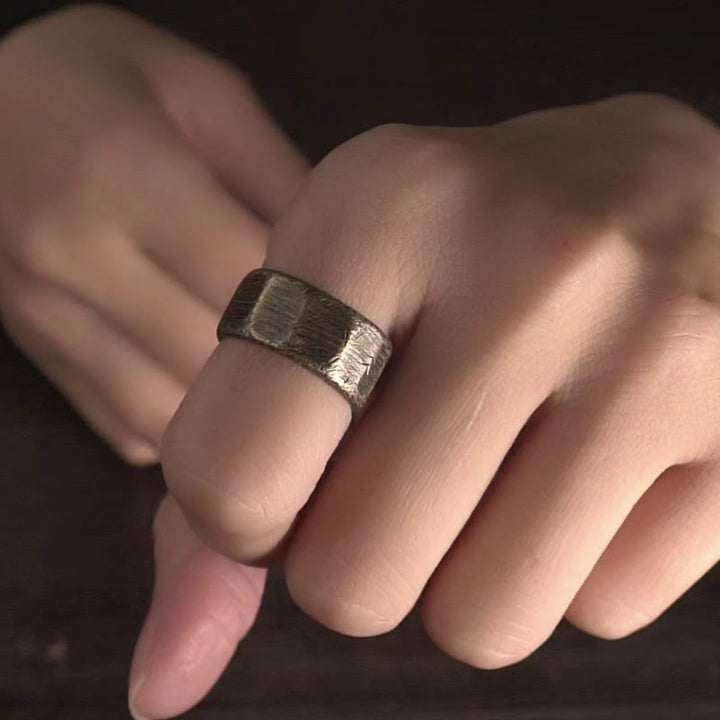 Anello di ricchezza tibetano in ottone e rame satinato dal design semplice