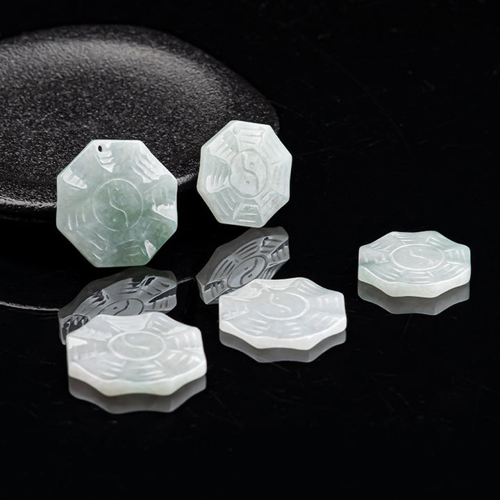 Ciondolo con collana di fortuna Bagua Yin Yang in giada naturale - image 6