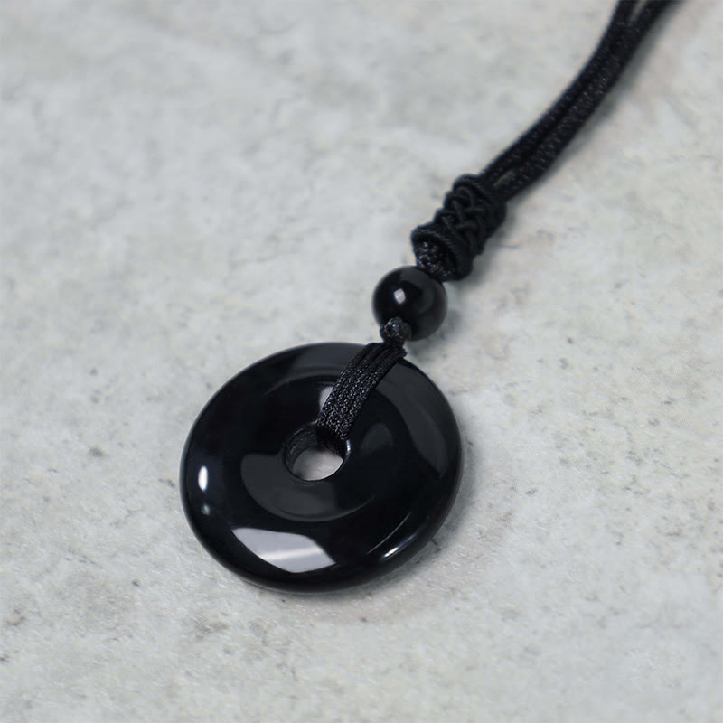Collana con ciondolo moneta portafortuna Buddha Stones, cristallo curativo e pietre preziose