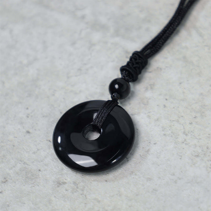 Collana con ciondolo moneta portafortuna Buddha Stones, cristallo curativo e pietre preziose