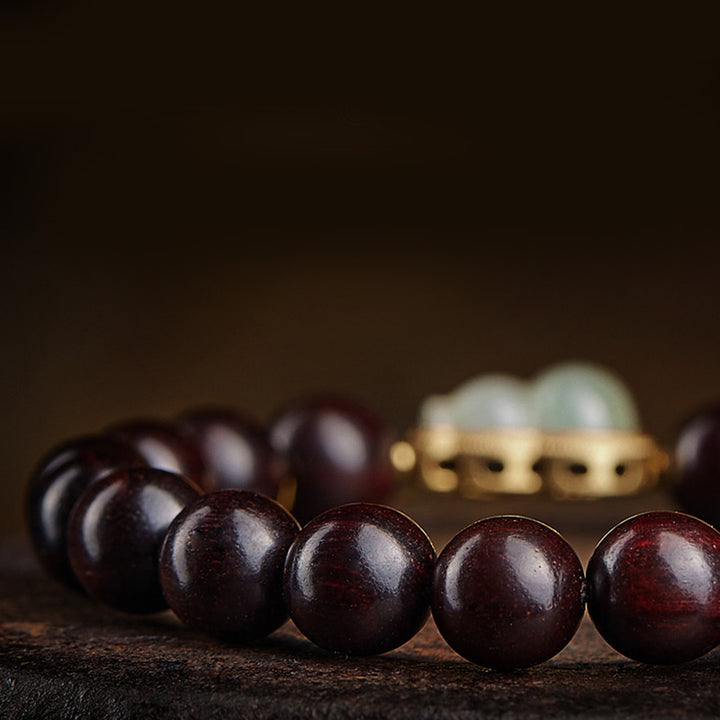Braccialetto di rilassamento calmo con piccole foglie di sandalo rosso, zucca e giada Buddha Stones