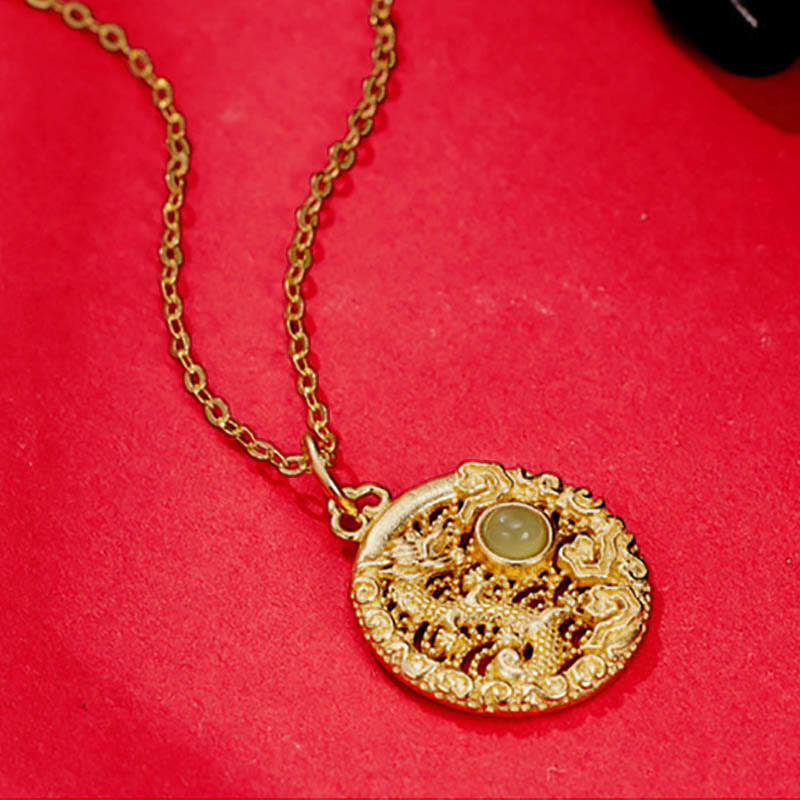 Buddha Stones con ciondolo in giada Hetian intarsiata con nuvole di buon auspicio, in argento sterling 925, anno del drago