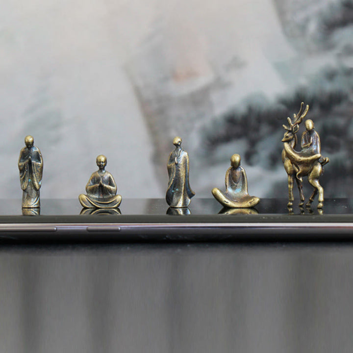 Buddha Stones Mini Buddha da Meditazione Monaco di Metallo Serenità Decorazione per la Casa