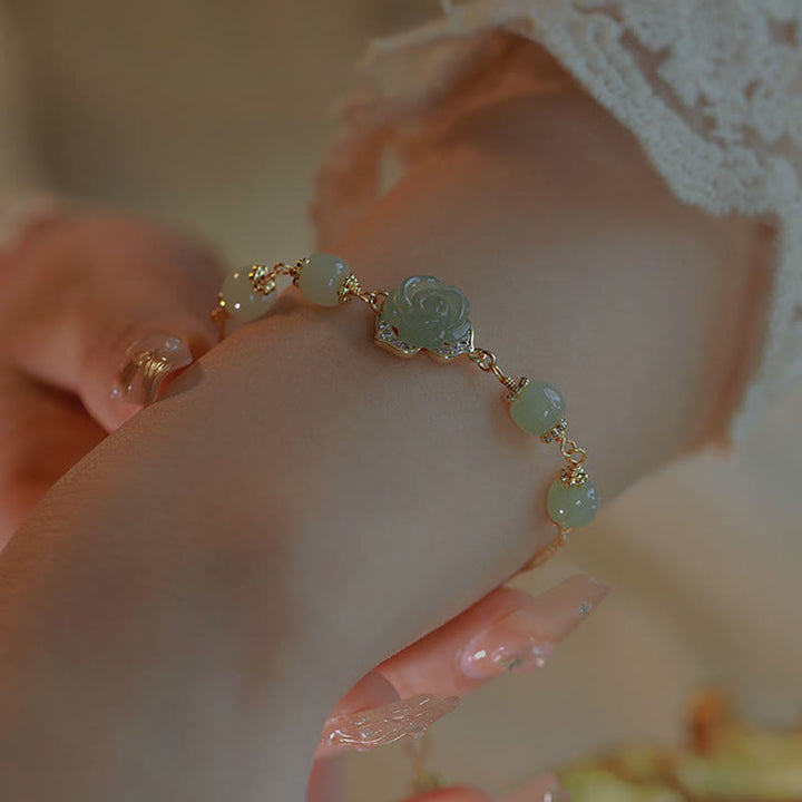 Bracciale con catena portafortuna in giada Hetian placcata in oro 14K con fiore rosa Buddha Stones