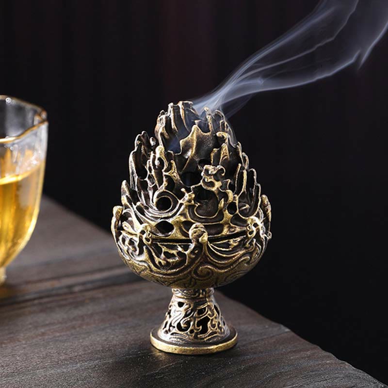 Bruciatore di incenso in lega di rame per meditazione con motivo a mini montagna tibetana