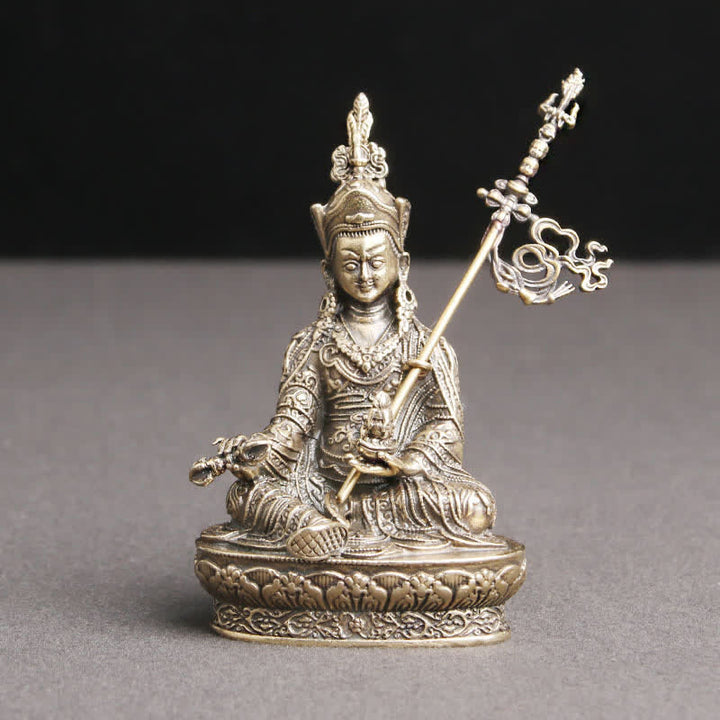Statua del Buddha Padmasambhava, decorazione del tempio, ornamento della serenità in rame