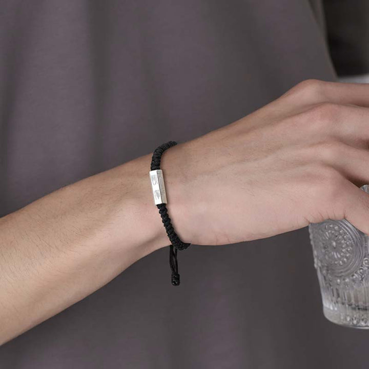Braccialetto di corda di benedizione con incisione di lettere in argento sterling 925 Buddha Stones