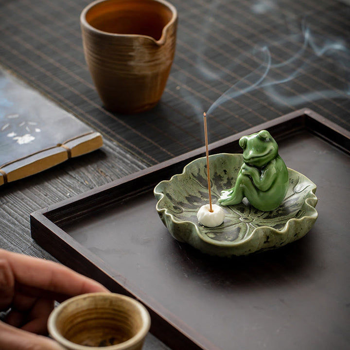 Buddha Stones Foglia Meditazione Rana Modello Guarigione Ceramica Bruciatore Incenso Decorazione