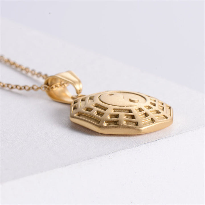 Collana con ciondolo a catena in acciaio al titanio e bilancia Bagua Yin Yang - image 4