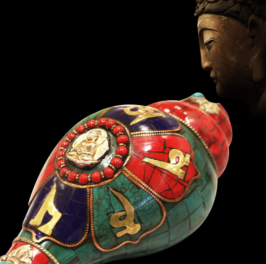 Shankha tibetano fatto a mano Om Mani Padme Hum Buddha Conch Shell Decorazione fortunata - image 2
