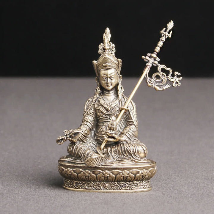 Statua del Buddha Padmasambhava, decorazione del tempio, ornamento della serenità in rame