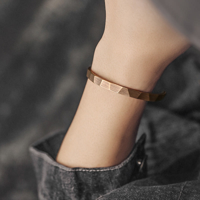 Bracciale regolabile con polsino in rame con design rustico vintage Wealth