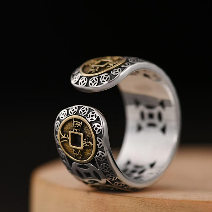 Anello regolabile con equilibrio di cinque monete dell'imperatore Buddha Stones