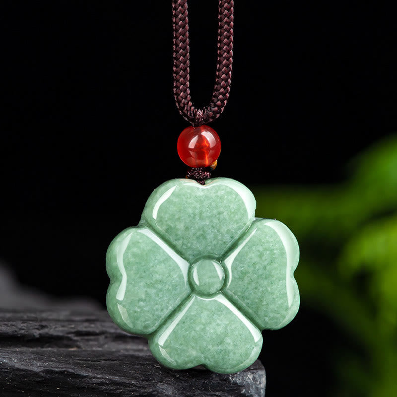 Collana con ciondolo di giada a forma di quadrifoglio fortunato naturale Buddha Stones prosperità