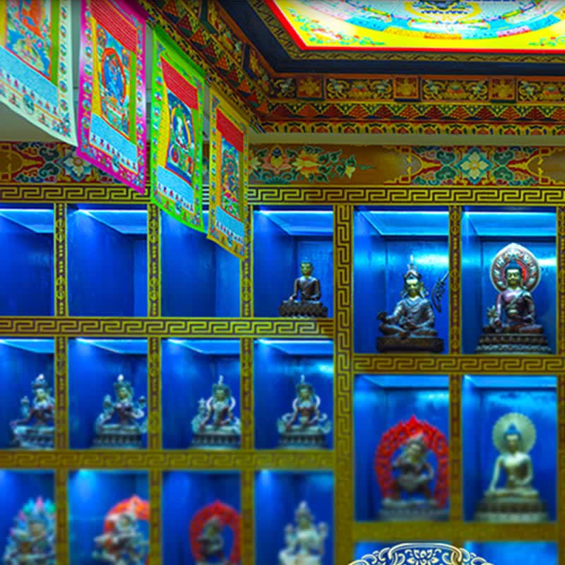 Buddha Stones Bandiera tibetana a 10 colori raffigurante il Buddha del Cavallo del Vento, simbolo di guarigione e buon auspicio per la preghiera all'aperto. - image 11
