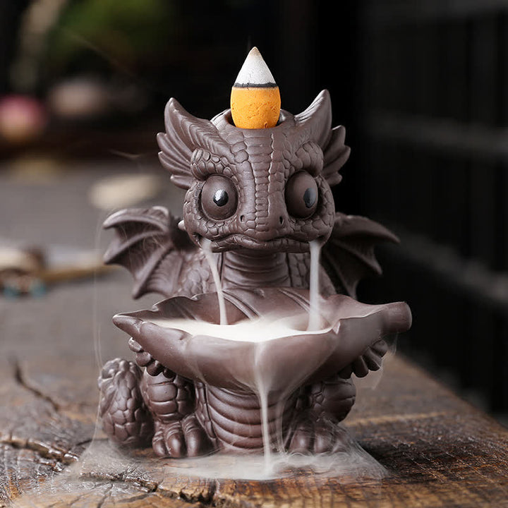 Bella fontana di fumo a riflusso in argilla viola con dinosauro, decorazione per bruciatore di incenso curativo