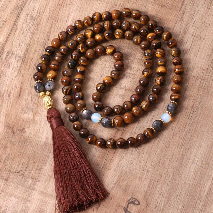 Collana con ciondolo a forma di nappa con Buddha Stones