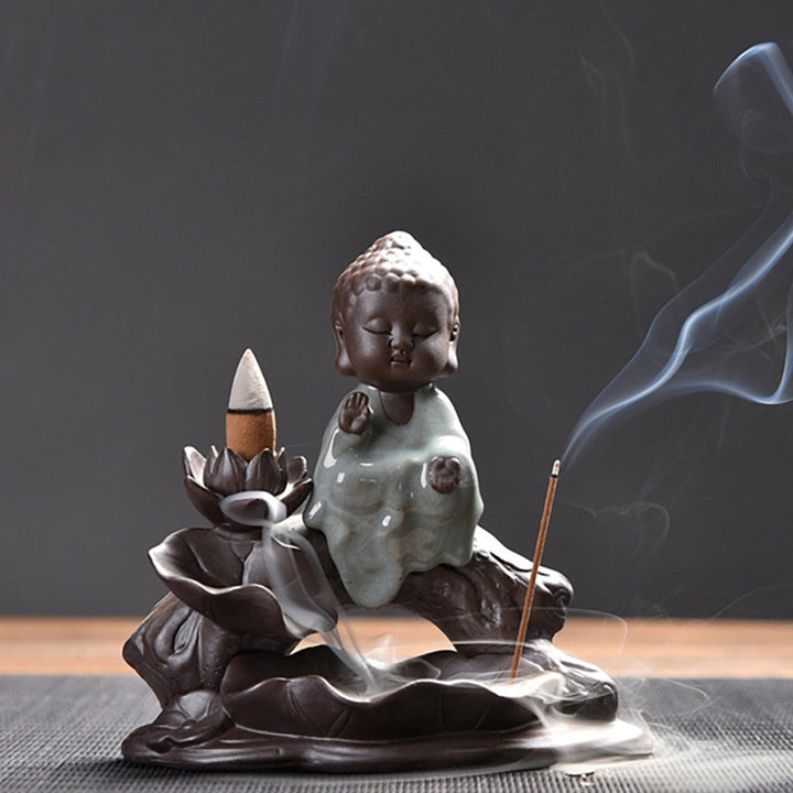 Buddha Stones Piccolo Monaco Ceramica Loto Benedizione Bruciatore Incenso Decorazione